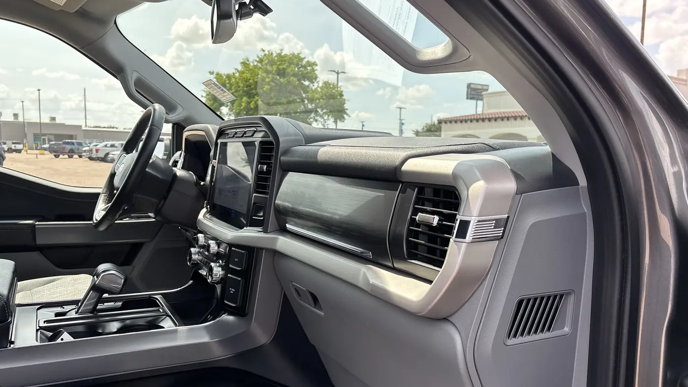 2023 Ford F-150 Lightning XLT