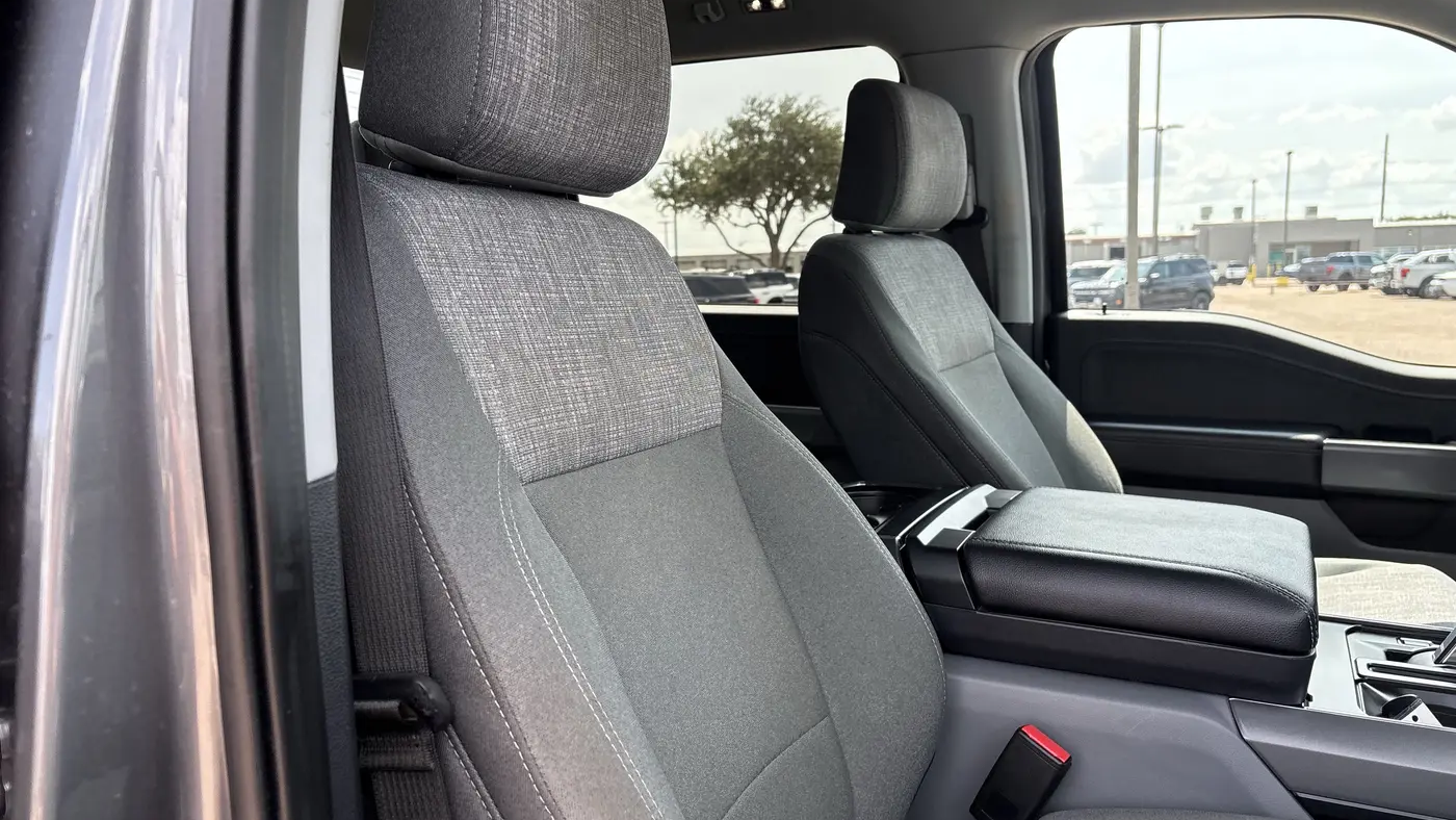 2023 Ford F-150 Lightning XLT