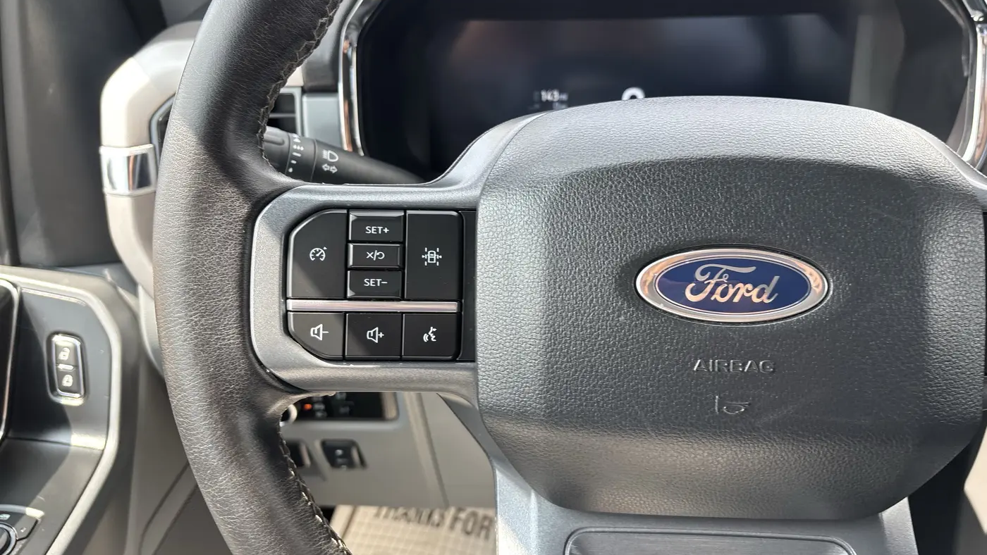 2023 Ford F-150 Lightning XLT