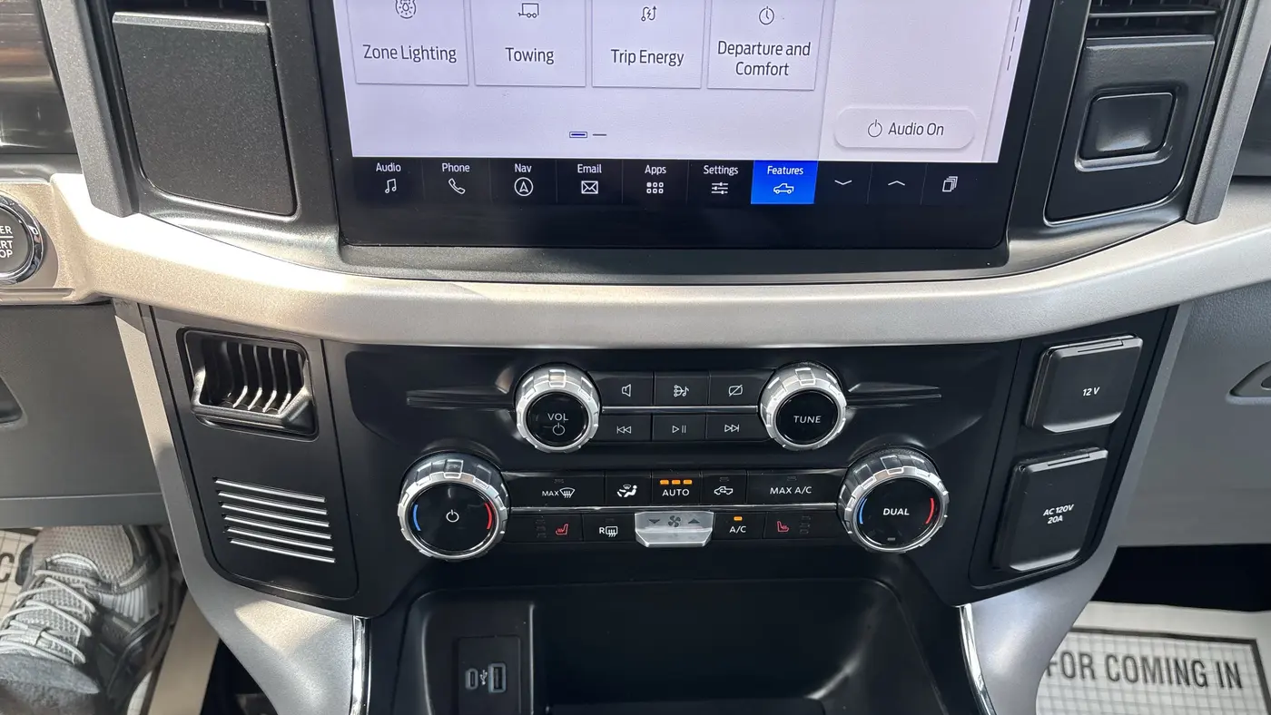 2023 Ford F-150 Lightning XLT