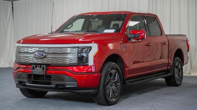 2023 Ford F-150 Lightning Pro