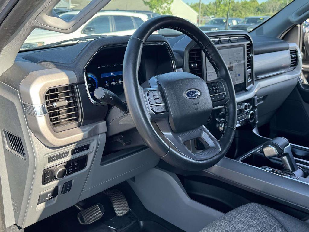 2023 Ford F-150 Lightning XLT — photo 1 of 12