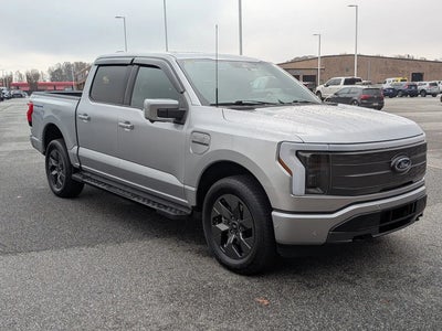 2023 Ford F-150 Lightning AWD Lariat 4DR Supercrew 5.5 FT. SB