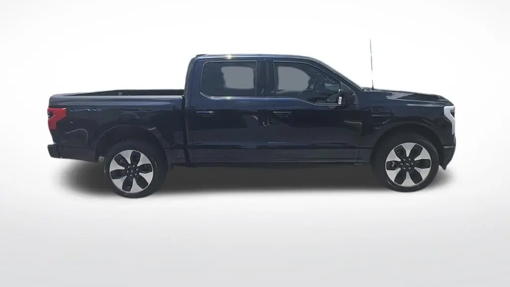 2023 Ford F-150 Lightning XLT