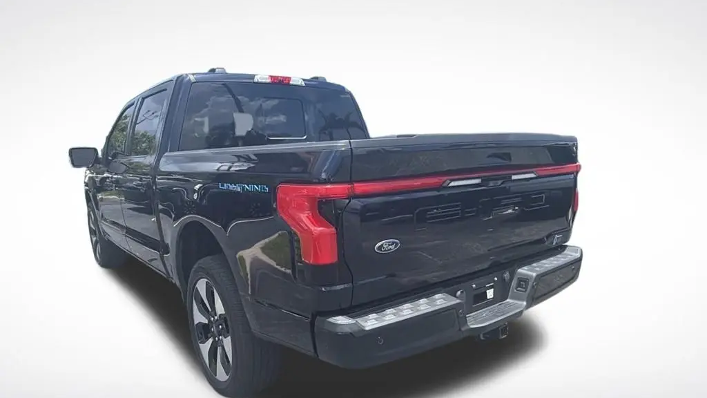 2023 Ford F-150 Lightning XLT