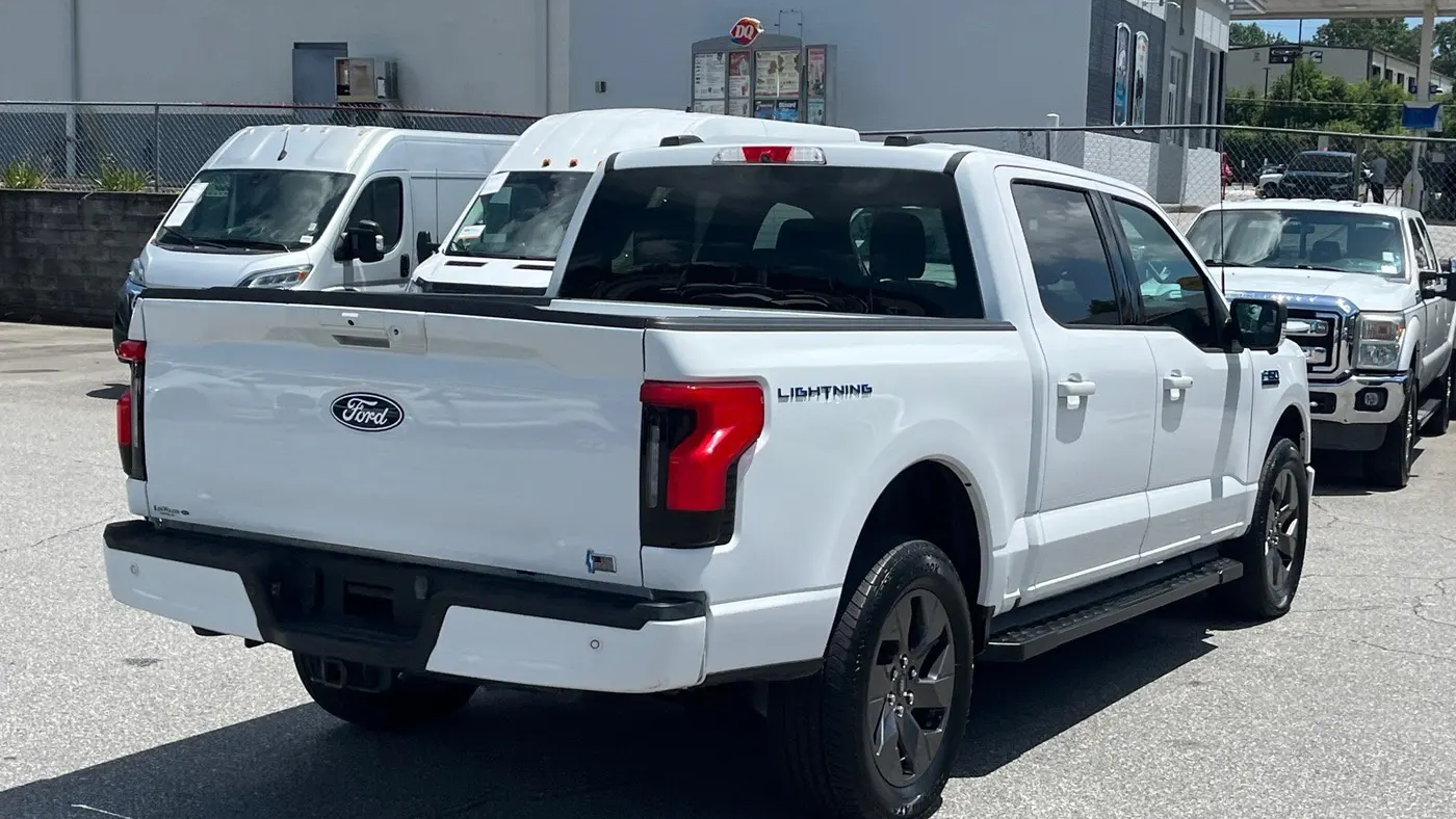2024 Ford F-150 Lightning Flash