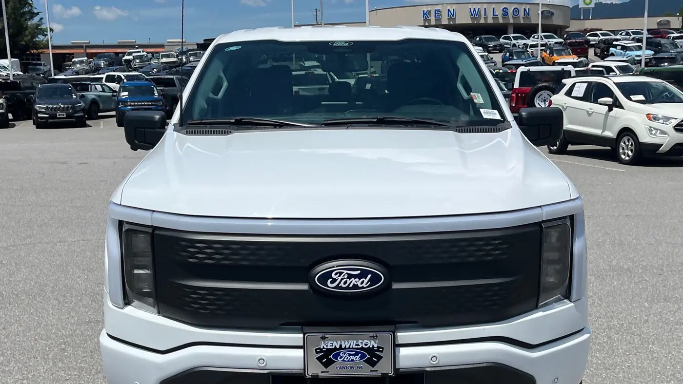 2024 Ford F-150 Lightning Flash
