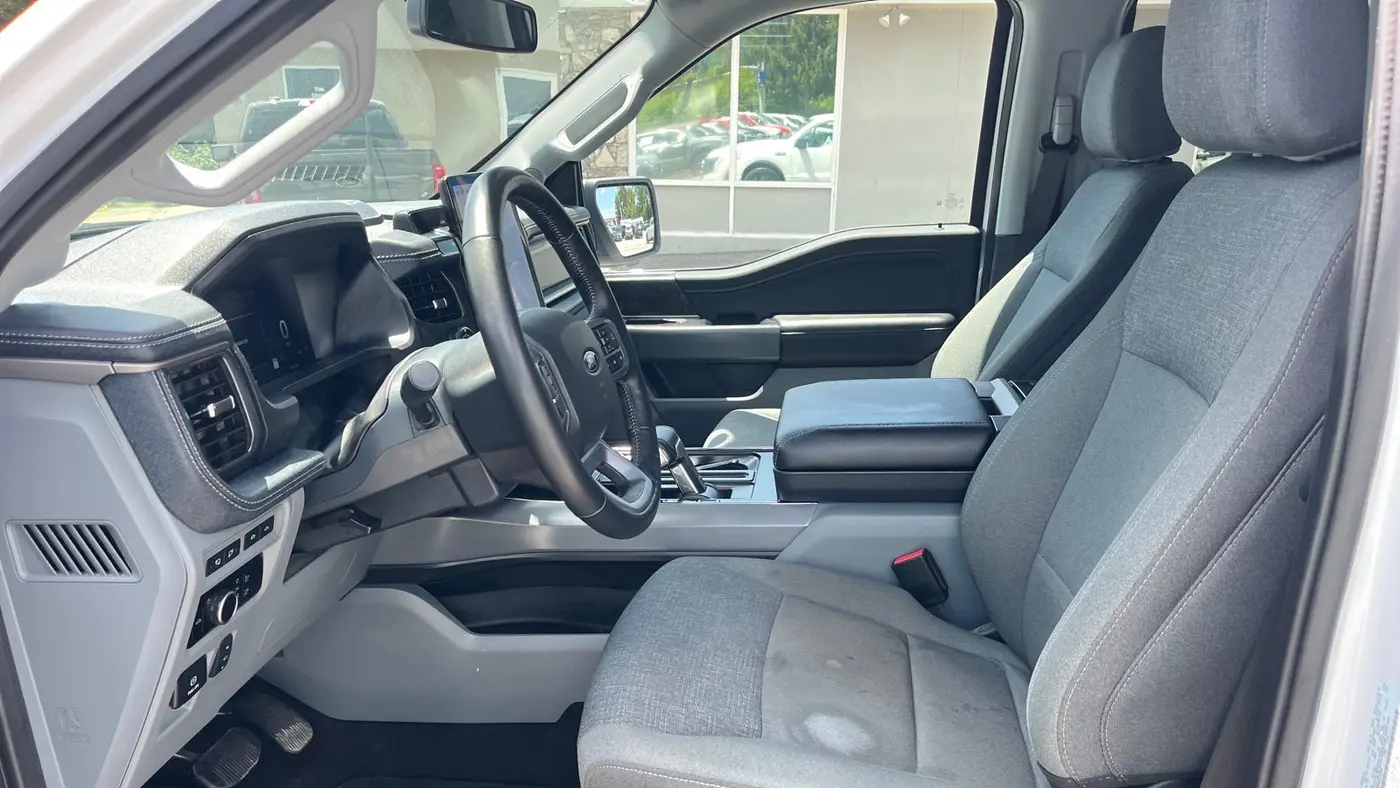 2024 Ford F-150 Lightning Flash