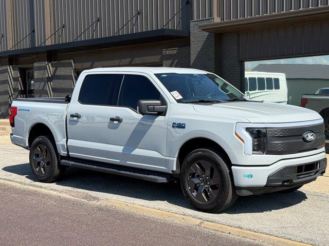 2024 Ford F-150 Lightning XLT — photo 1 of 23