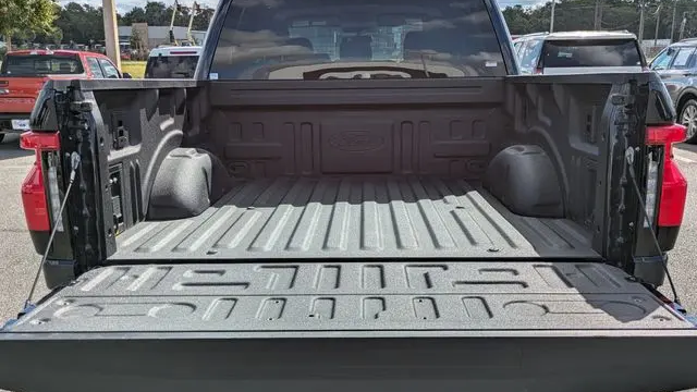 2025 Ford F-150 Lightning XLT