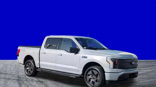 2025 Ford F-150 Lightning Flash