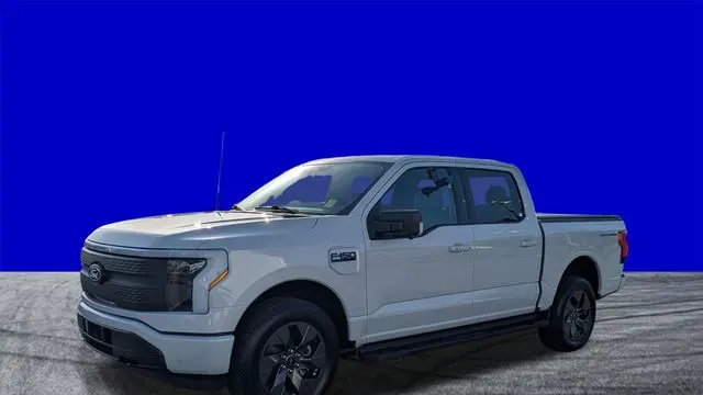 2025 Ford F-150 Lightning Flash