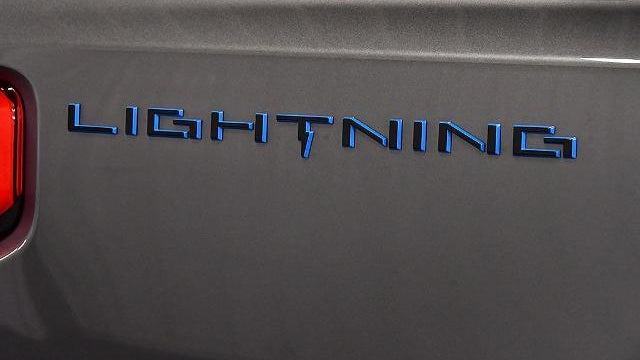 2025 Ford F-150 Lightning Flash