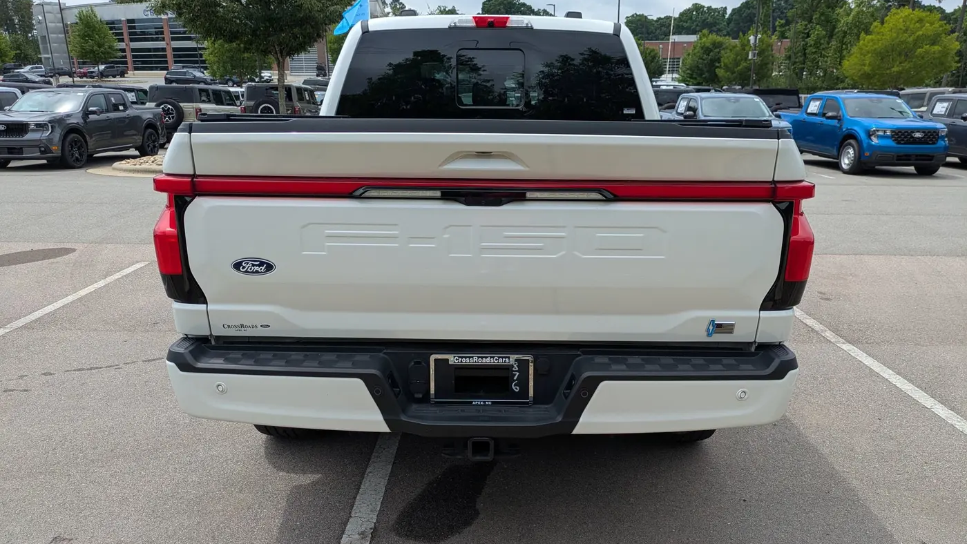 2025 Ford F-150 Lightning Lariat
