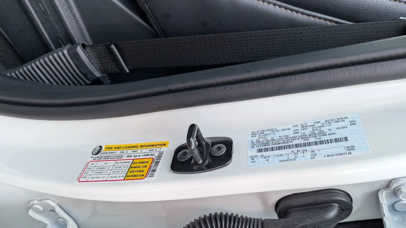 2025 Ford F-150 Lightning Lariat
