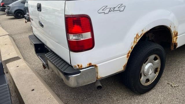 2005 Ford F-150 XL