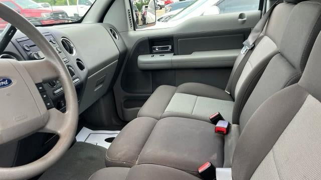 2005 Ford F-150 XL
