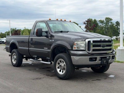 2005 Ford F-350 Super Duty 2DR Standard Cab XLT 4WD LB