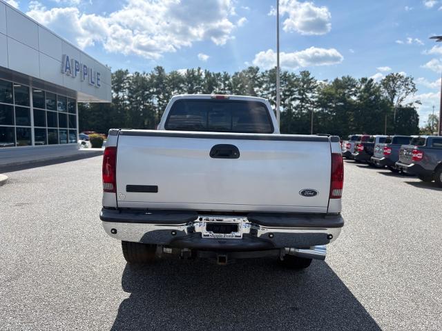 2005 Ford F-350 - $15,674