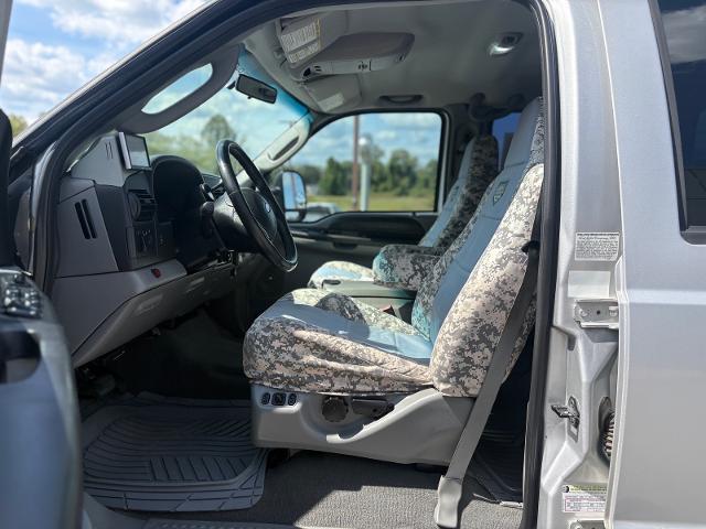 2005 Ford F-350 - $15,674