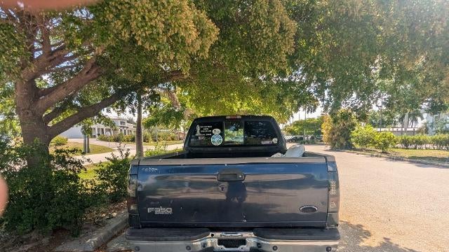 2006 Ford F-350 Super Duty XL