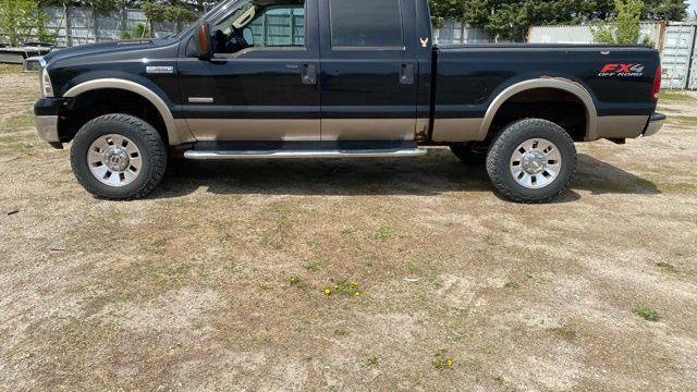 2005 Ford F-350 Super Duty Lariat