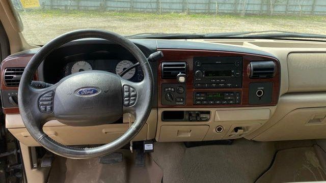 2005 Ford F-350 Super Duty Lariat