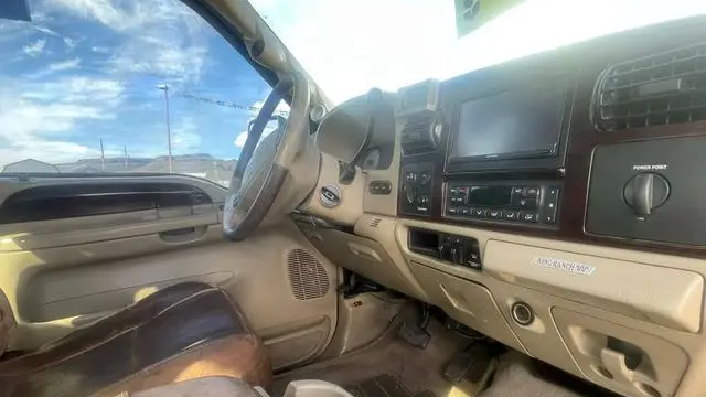 2005 Ford F-350 Super Duty XLT