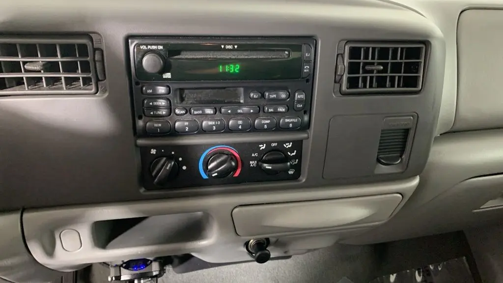 2003 Ford F-350 Super Duty XL