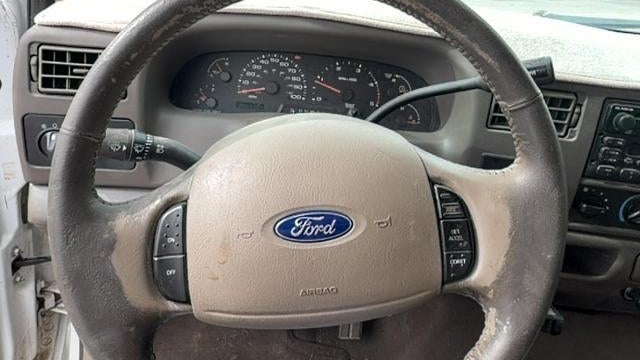 2002 Ford F-350 Super Duty XL