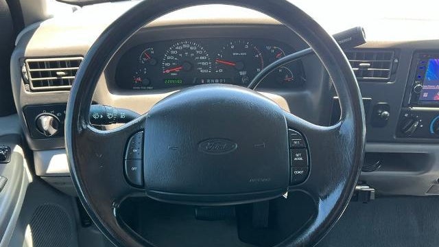 2002 Ford F-350 Super Duty XL