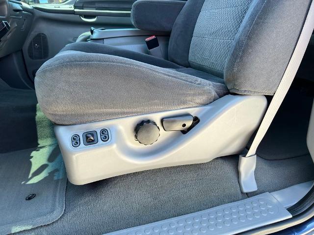 2002 Ford F-350 - $18,900