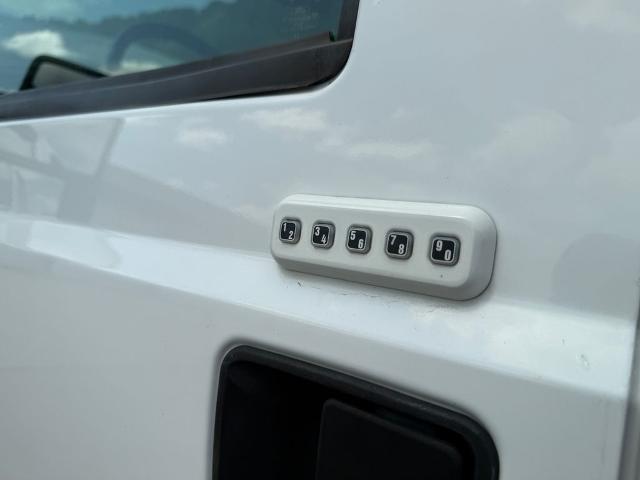 2000 Ford F-350 - $28,890