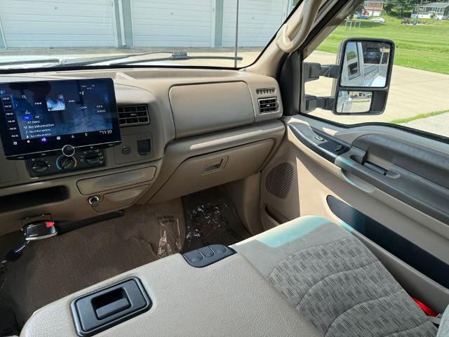 2000 Ford F-350 - $28,890