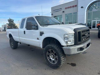 2008 Ford F-350 Super Duty with White Exterior