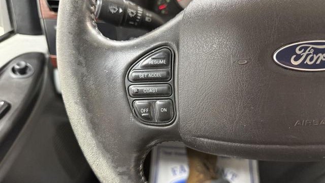 2006 Ford F-350 Super Duty XL