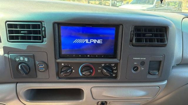 1999 Ford F-350 Super Duty XL