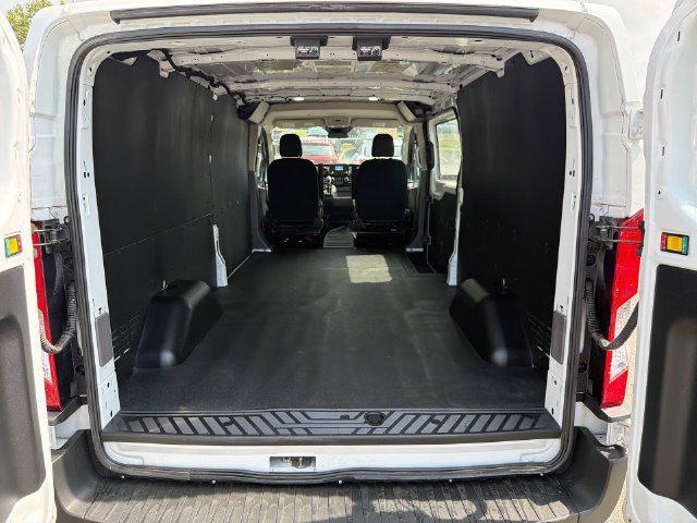 2023 Ford Transit - $21,557