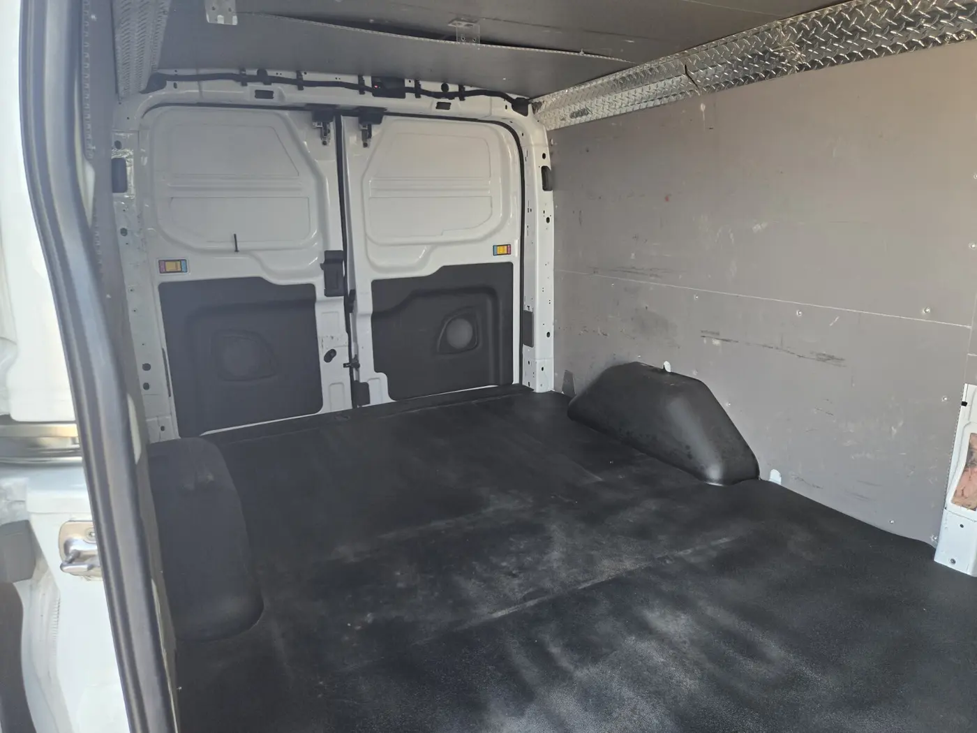 2023 Ford Transit - $27,850
