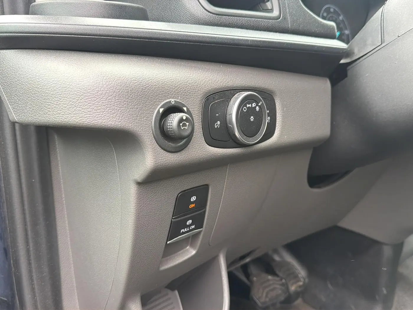 2024 Ford Transit - $28,995