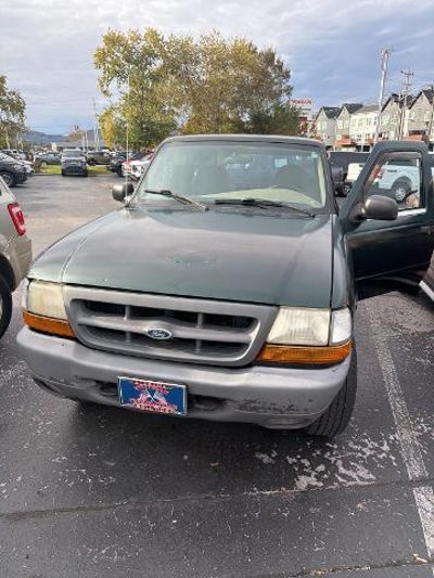 2000 Ford Ranger 2DR XL Standard Cab SB