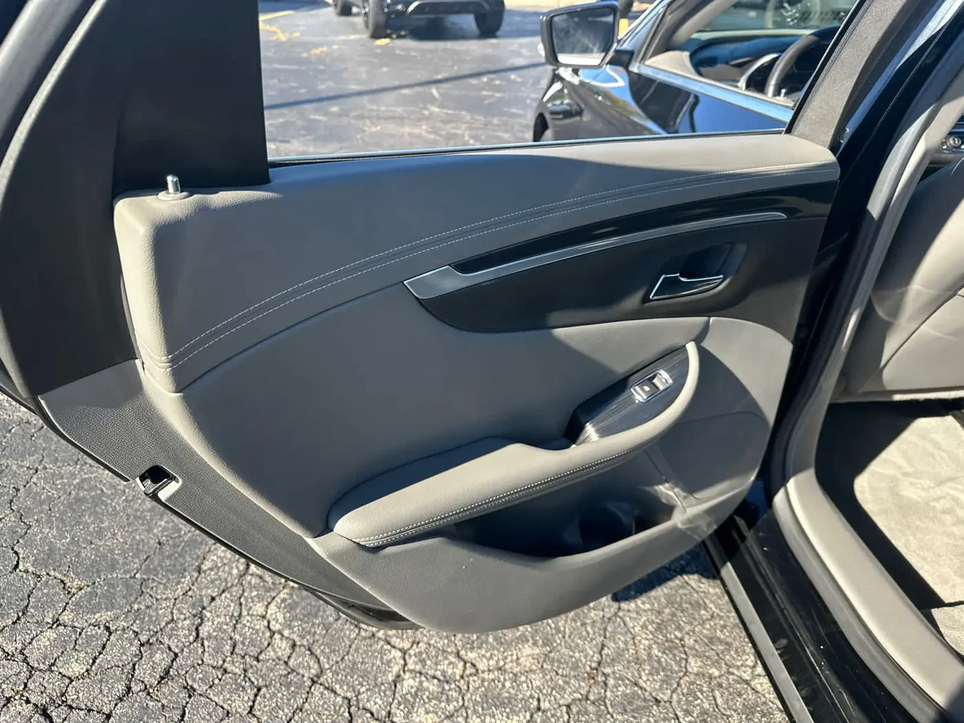 2018 Chevrolet Impala - $8,990
