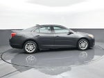 2016 Malibu Limited Thumbnail 4