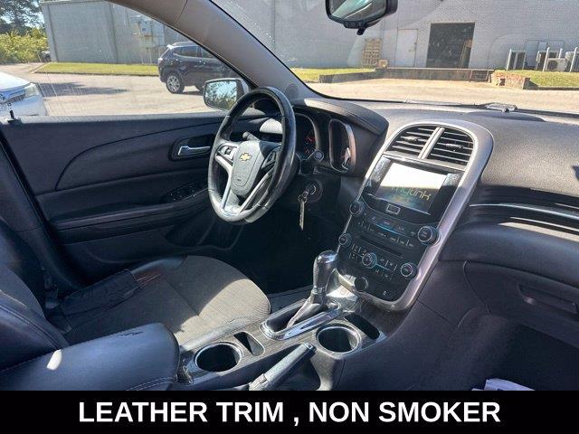 2015 Chevrolet Malibu LT — photo 1 of 12