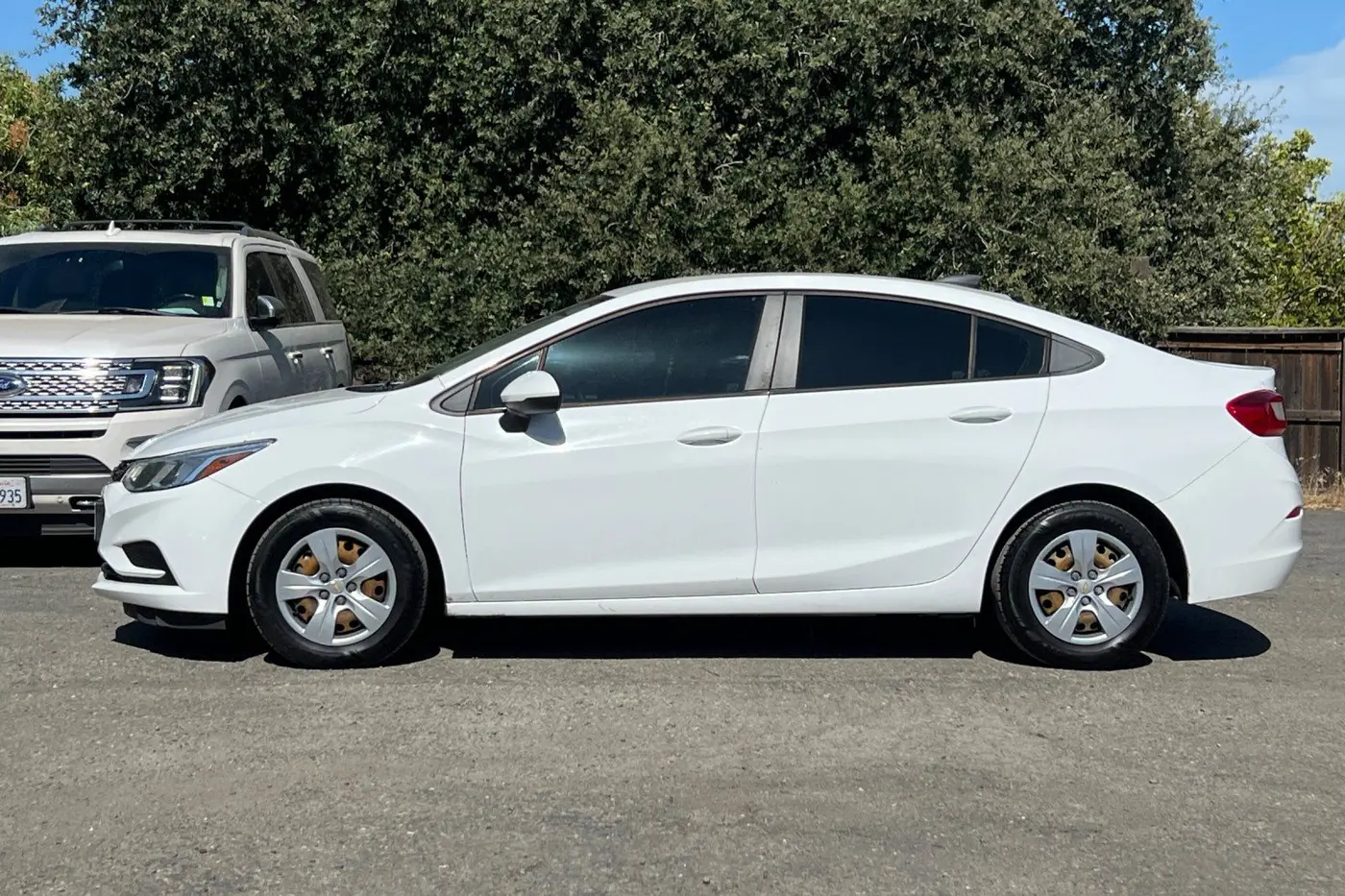 2017 Chevrolet Cruze - $9,800