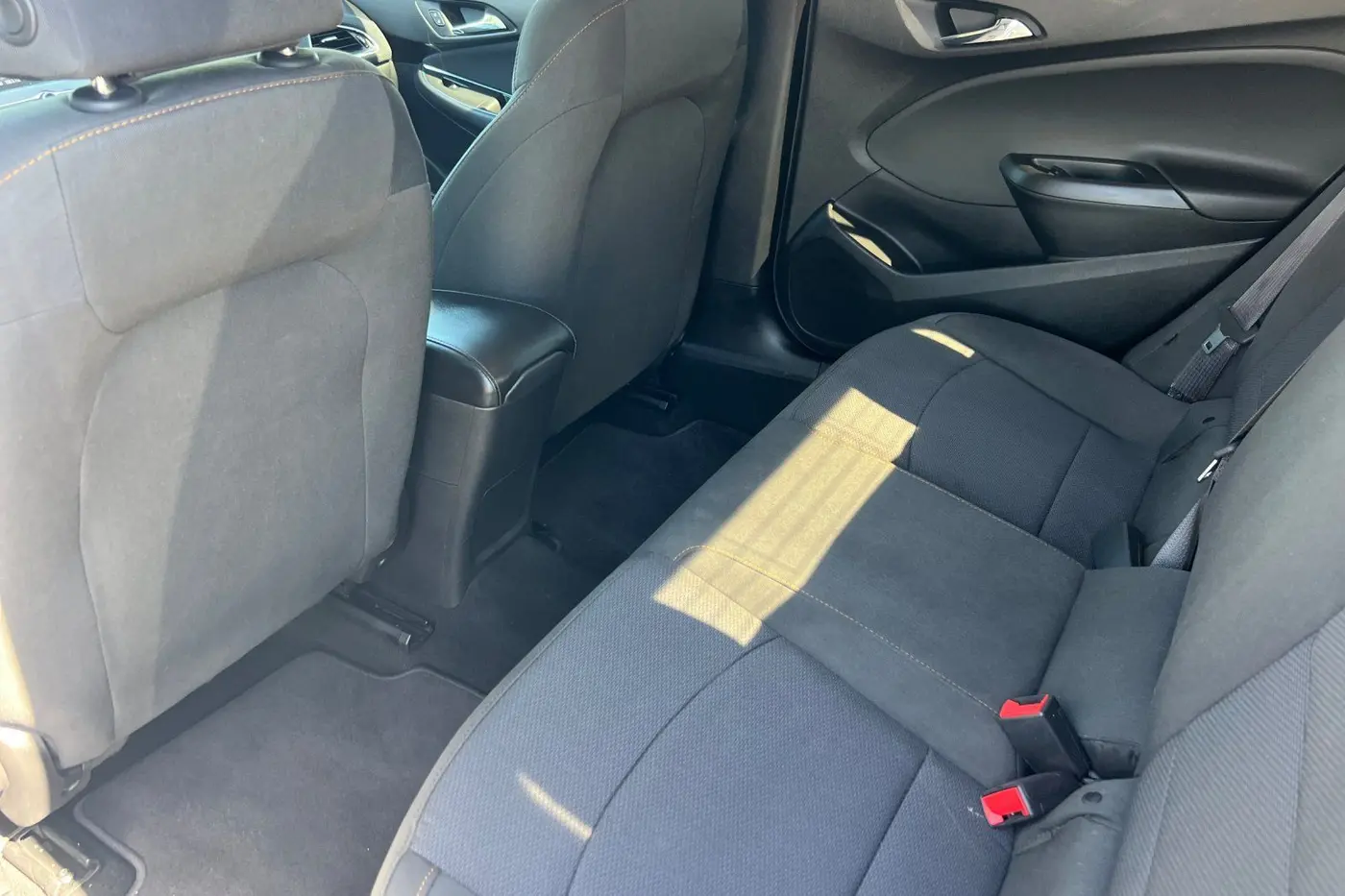 2017 Chevrolet Cruze - $9,800