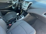 2017 Cruze Thumbnail 15