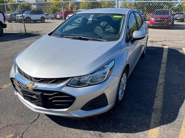 2019 Chevrolet Cruze - $9,779