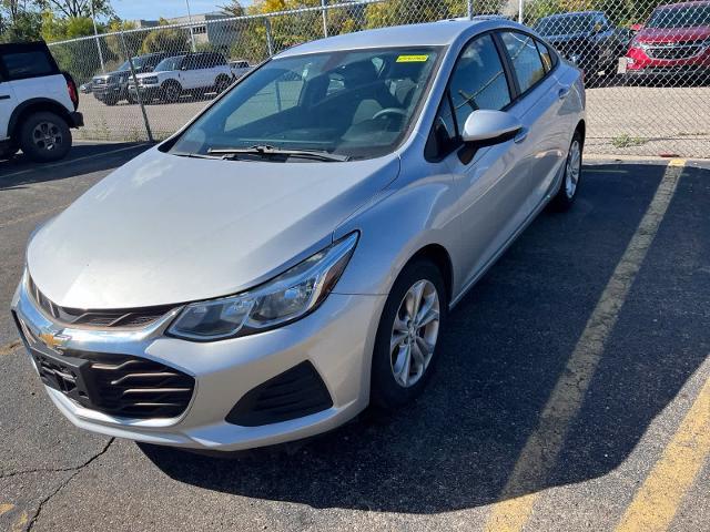 2019 Chevrolet Cruze - $9,779