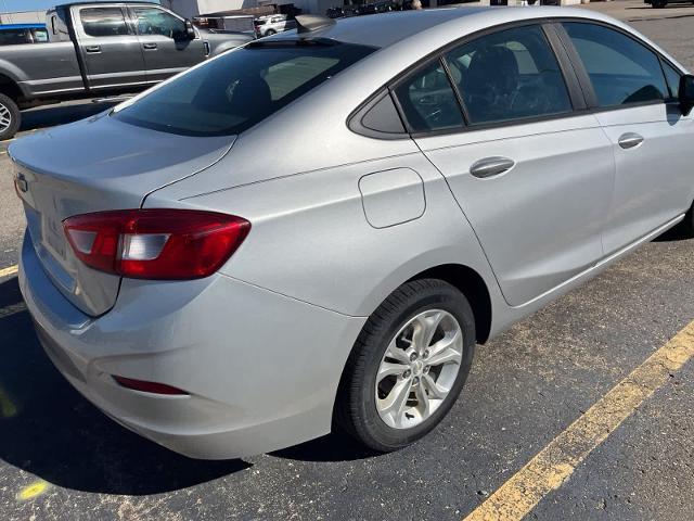 2019 Chevrolet Cruze - $9,779
